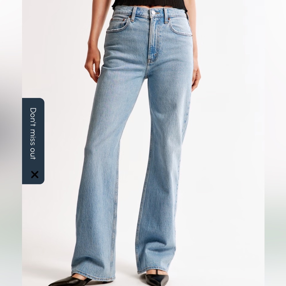 Abercrombie & Fitch High Rise 90s Relaxed Jean